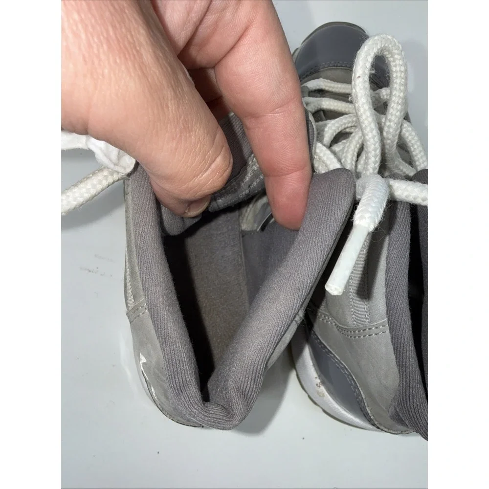 Air Jordan 11 Retro Cool Gray (2021) (GS) Sneakers 378038-005 Mens Size 5Y Used